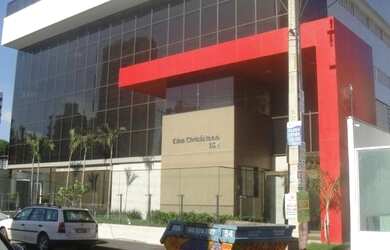 Imagem: O apartamento possui 1 Dormitório, 1 Banheiro, 1 Vaga na garagem