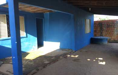 Imagem: A casa possui 2 Dormitórios, 1 Banheiro, 1 Vaga na garagem