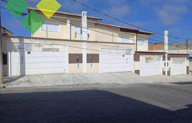 Imagem: A casa possui 2 Dormitórios, 1 Banheiro, 1 Vaga na garagem