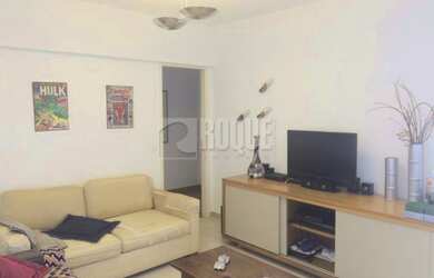 Imagem: O apartamento possui 3 Dormitórios, 1 Banheiro, 2 Vagas na