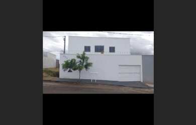 Imagem: O quarto está localizado em Jardim Brasília, Uberlândia para