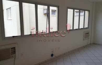 Imagem: O depósito possui 1 Vaga na garagem, 24m² de Área e está