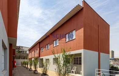 Imagem: A casa em condomínio possui 2 Dormitórios, 3 Banheiros, 2