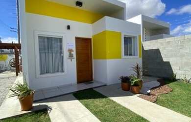 Imagem: A casa possui 2 Dormitórios, 1 Banheiro, 1 Vaga na garagem