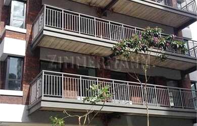 Imagem: O depósito possui 2 Vagas na garagem e 70m² de Área e está