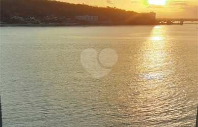 Imagem: O apartamento possui 1 Dormitório, 1 Banheiro, 85m² de Área