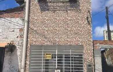 Imagem: A casa possui 2 Dormitórios, 2 Banheiros, 80m² de Área e