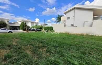 Imagem: O terreno possui 420m² de Área e está localizado em Jardim