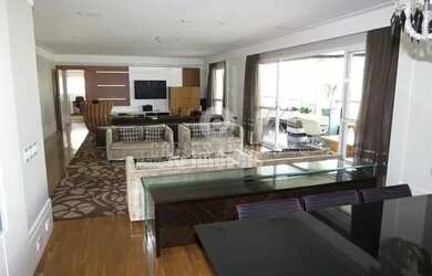 Imagem: O apartamento possui 4 Dormitórios, 5 Banheiros, 5 Vagas na