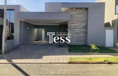 Imagem: A casa em condomínio possui 3 Dormitórios, 4 Banheiros, 4