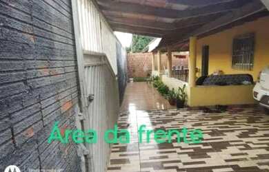 Imagem: A casa possui 2 Dormitórios, 1 Banheiro, 1 Vaga na garagem