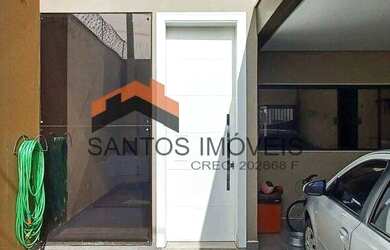 Imagem: A casa possui 2 Dormitórios, 2 Banheiros, 2 Vagas na garagem