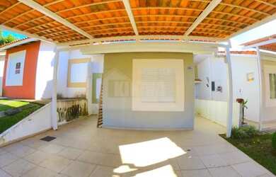 Imagem: A casa possui 2 Dormitórios, 1 Banheiro, 1 Vaga na garagem