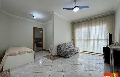 Imagem: O apartamento possui 1 Dormitório, 2 Banheiros, 1 Vaga na garagem