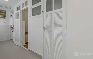 Imagem 2: Apartamento para alugar com 4 quartos, 1 suíte, 2 vagas, 210 m² - Copacabana...