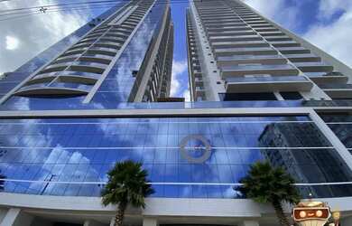 Imagem: O apartamento possui 1 Dormitório, 1 Banheiro, 3 Vagas na garagem