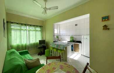 Imagem: O apartamento possui 1 Dormitório, 1 Banheiro, 1 Vaga na garagem