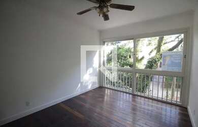 Imagem: O apartamento possui 2 Dormitórios, 2 Banheiros, 73m² de Área