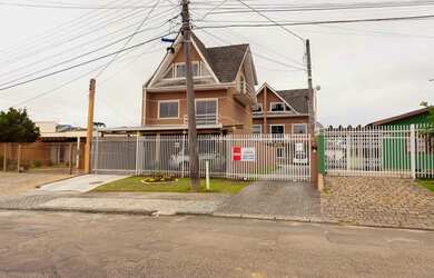 Imagem: A casa em condomínio possui 3 Dormitórios, 2 Banheiros, 2