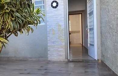 Imagem 1: Casa 2 Dormitórios localizado no Jd. São Felipe - Atibaia - SP