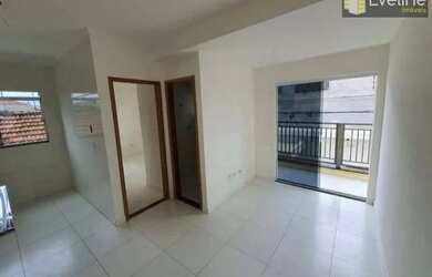 Imagem: O apartamento possui 2 Dormitórios, 1 Banheiro, 1 Vaga na garagem