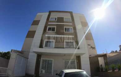 Imagem: O apartamento possui 3 Dormitórios, 1 Banheiro, 1 Vaga na garagem