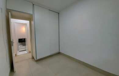 Imagem 3: ALUGUEL. Piscina, Varanda, 2 Vagas na garageme3 Dormitórios