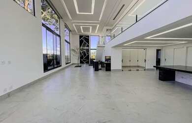 Imagem 3: Vede-se casa alto padrão