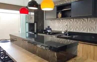 Imagem: A casa em condomínio possui 3 Dormitórios, 3 Banheiros, 2