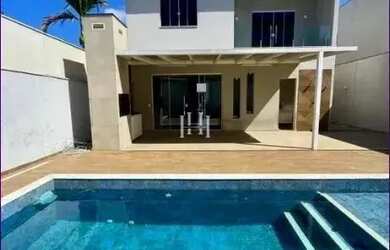 Imagem: A casa em condomínio possui 4 Dormitórios, 5 Banheiros, 4