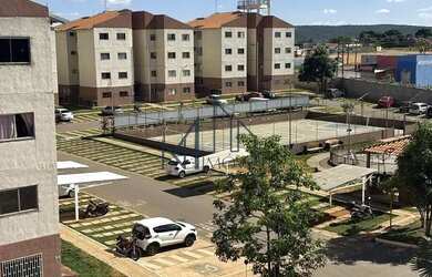 Imagem: O apartamento possui 2 Dormitórios, 1 Banheiro, 1 Vaga na garagem