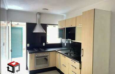 Imagem: A casa em condomínio possui 3 Dormitórios, 3 Banheiros, 2