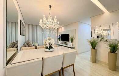 Imagem: O apartamento possui 3 Dormitórios, 2 Banheiros, 2 Vagas na