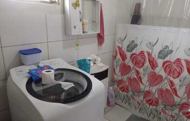 Imagem 12: Casa com 2 quartos toda gradeada com vaga de garagem no Bairro Diácono...