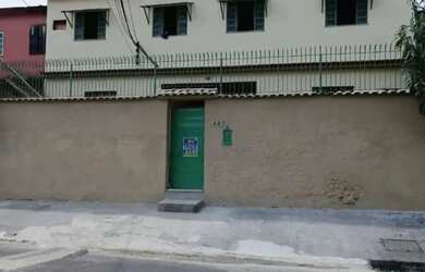 Imagem: A casa possui 1 Dormitório, 1 Banheiro, 30m² de Área e está