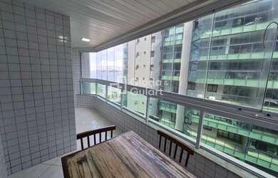 Imagem: O apartamento possui 3 Dormitórios, 1 Banheiro, 1 Vaga na garagem