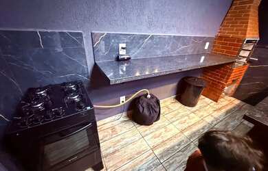 Imagem 10: Área de lazer completa. Piscina, Churrasqueira, Imóvel mobiliadoeVaranda