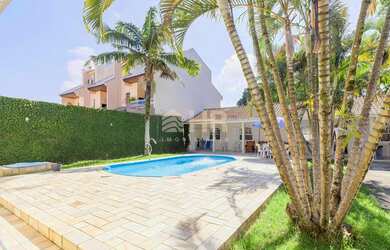 Imagem 9: Casa com 07 dormitórios em Caiobá e amplo terreno