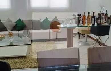 Imagem 2: Excelente localização! Casa com 5 quartos em Praia da Costa - Vila Velha - ES