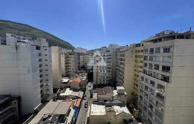 Imagem: O apartamento possui 3 Dormitórios, 3 Banheiros, 2 Vagas na