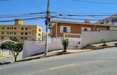 Imagem: A casa possui 2 Dormitórios, 1 Banheiro, 150m² de Área e