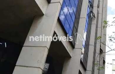 Imagem: O depósito possui 3 Vagas na garagem, 151m² de Área e está