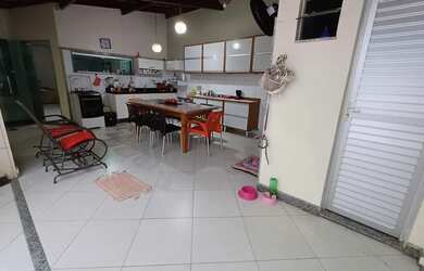 Imagem 2: VENdo casa no condomínio vila Emília