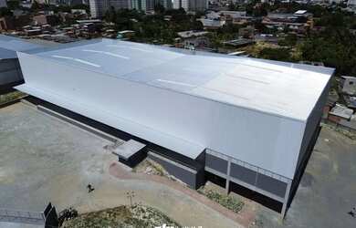 Imagem: O depósito possui 5 Vagas na garagem, 3.388m² de Área e