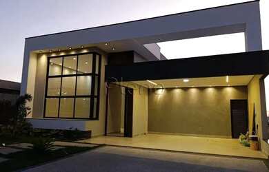 Imagem: A casa em condomínio possui 3 Dormitórios, 4 Banheiros, 4