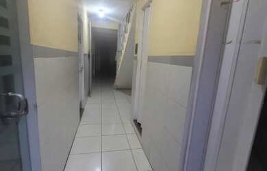 Imagem: A casa possui 3 Dormitórios, 2 Banheiros e está localizado