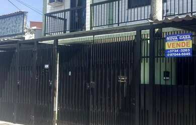 Imagem: A casa possui 2 Dormitórios, 2 Banheiros, 1 Vaga na garagem