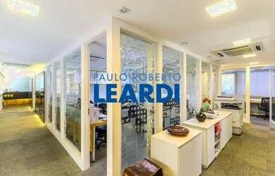 Imagem: O depósito possui 154m² de Área e está localizado em Jardim