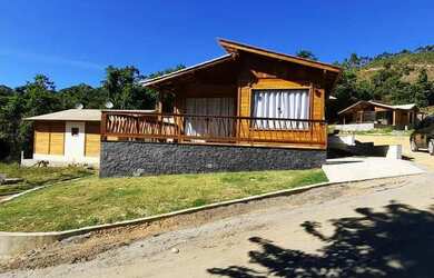 Imagem: O terreno possui 200m² de Área e está localizado em Domingos