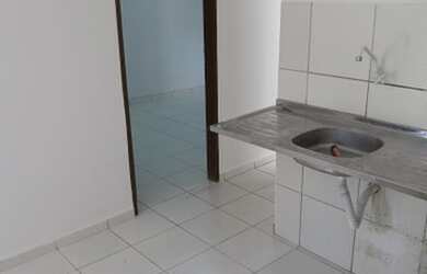 Imagem: A casa possui 2 Dormitórios, 1 Banheiro, 1 Vaga na garagem